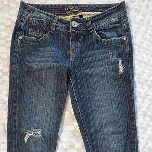 Size 1 Piama Low Rise 5 Pocket Boyfriend Style Denim Capri's